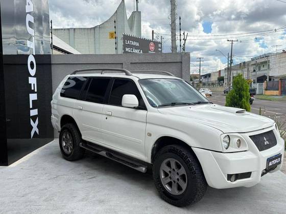 MITSUBISHI PAJERO 2.5 HD 4X4 8V TURBO INTERCOOLER DIESEL 4P MANUAL MITSUBISHI PAJERO 2.5 HD 4X4 8V TURBO INTERCOOLER DIESEL 4P MANUAL